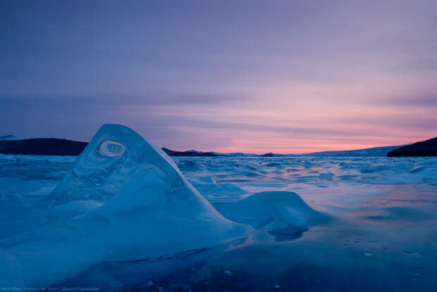 Ледяные сопки Байкала