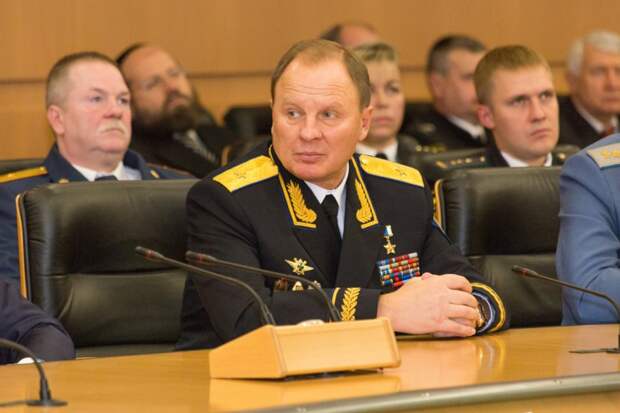 Герой России напомнил призвавшему к военному вторжению в РФ журналисту о бегстве из Крыма