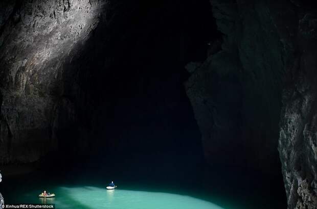 Мяо - самая большая пещера в мире по объему, а также вторая по площади (154 500 кв.м.) в мире, интересное, китай, пещера, природа, фото, фоторепортаж, экспедиция
