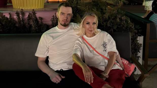 Лера Кудрявцева улетела на отдых с мужем и дочерью: «Какой же здесь кайф»
