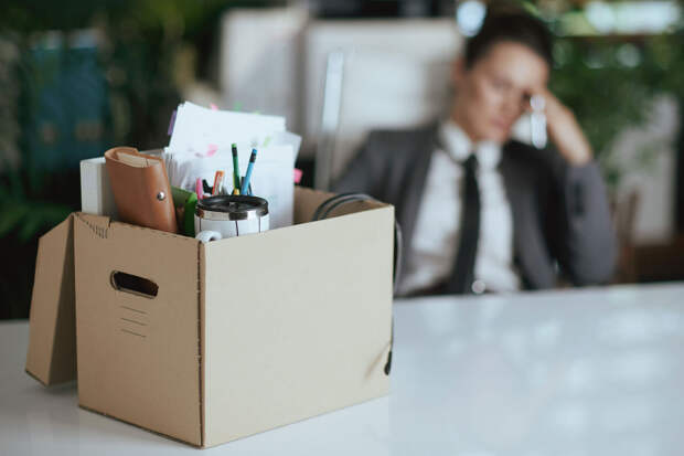 Юрист Калмыкова: увольнения по не связанным с работой причинам часто незаконны