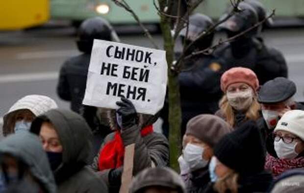 Экс-беркут разгоняет протесты в Беларуси