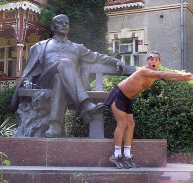 Фотографии, доказывающие, что первые 40 лет в жизни мужчины — самые сложные (25 шт)