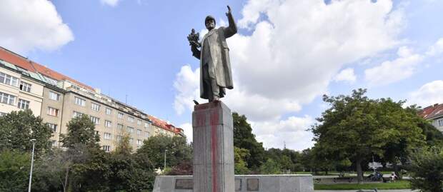 Памятник маршалу Коневу восстановлен с помощью дополненной реальности