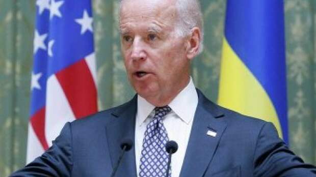 Байден припугнул Украину снятием антироссийских санкций