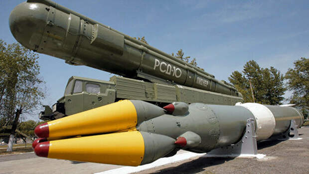 Ракетный комплекс средней дальности РСД-10 в музее на полигоне Капустин Яр
