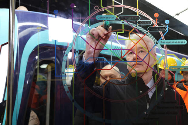 Собянин: в ближайшую пятилетку в 10 районах Москвы построят новые станции метро