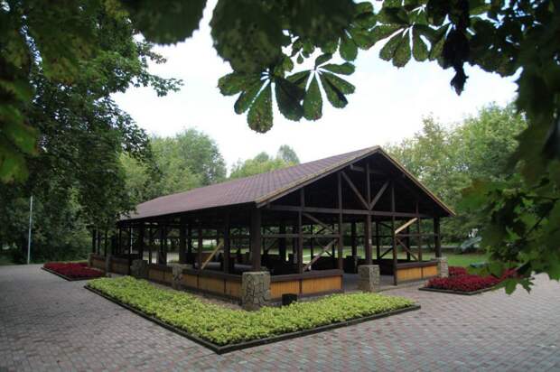 Парк на улице Шкулева. Фото из архива газеты.