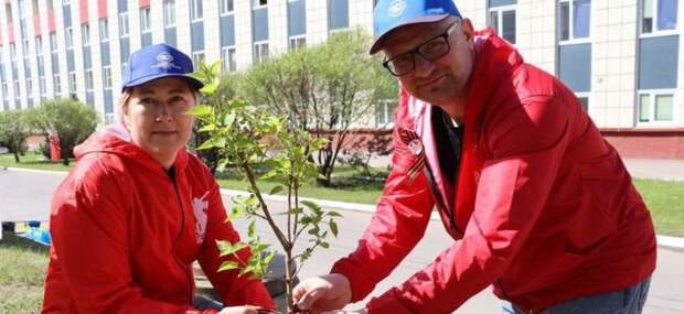 В честь 80-летия Великой Победы на Тихвинском вагоностроительном заводе прошла