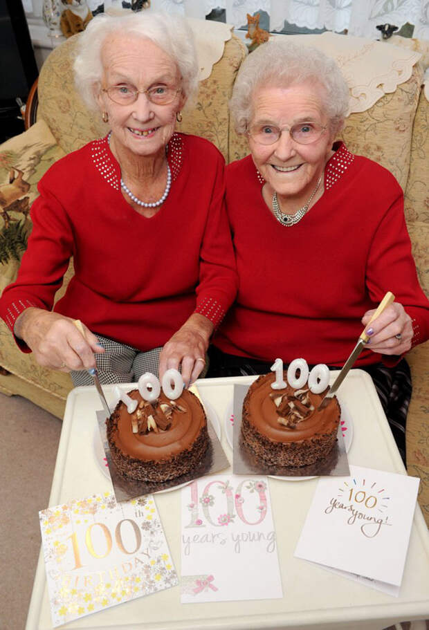 twin-sisters-celebrate-100th-birthday-irene-crump-phyllis-jones-1