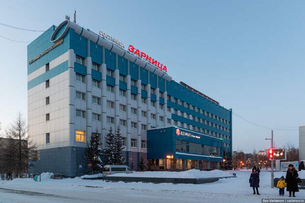 Как якутский город живет с ОГРОМНОЙ дырой в земле (ФОТО)