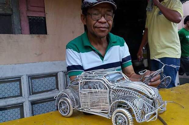 Скульптуры автомобилей из проволоки филиппинского самоучки