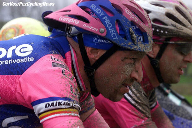 Parijs-Roubaix, foto Cor Vos ©2001 Ludo Dierckxsens en Steffen Wesemann