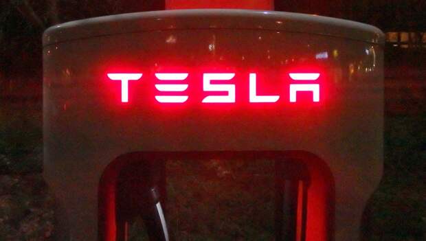 Логотип Tesla