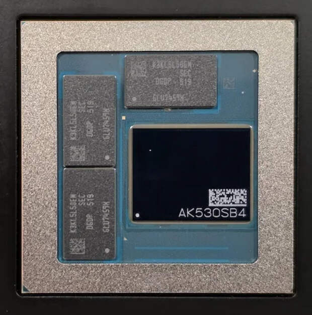 Snapdragon X2 Elite Extreme будет первой платформой на рынке, произведённой по техпроцессу TSMC N3X, ориентированном на максимальную производительность