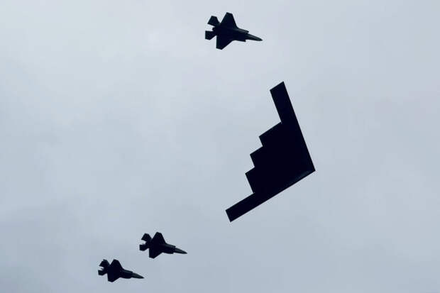 CBS: запланированные на Рождество удары по Венесуэле откладывались из-за погоды