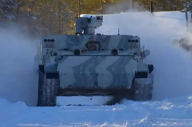 Ростех показал кадры испытаний арктической версии бронетранспортёра БТР-3Ф