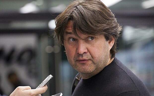 Гендиректор «Динамо Мх» Газизов: «Наше поле — лучшее в России, а все молчат. Что это такое?»