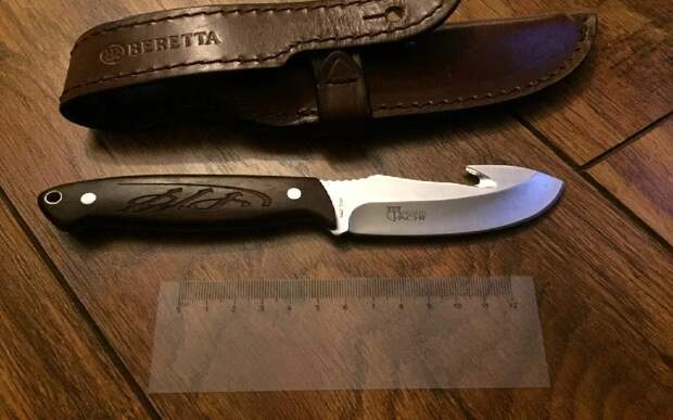 Требовал продолжения банкета: в Рыбном гость угрожал хозяину ножом