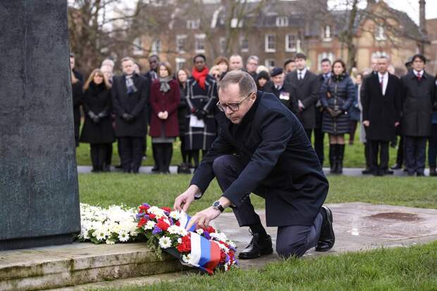 Посол уличил Британию в продлении страданий украинцев