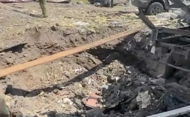Показаны новые кадры последствий украинского обстрела Рыльска Курской области