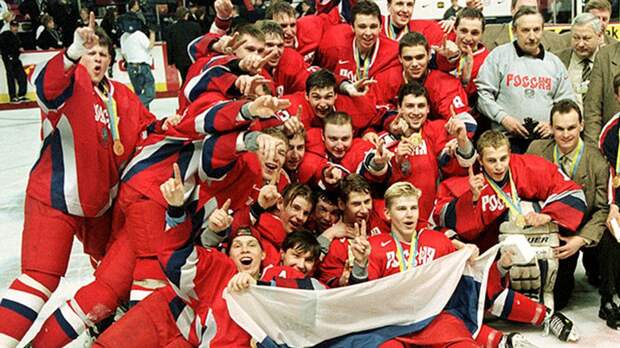 Знаменитый гол русского хоккеиста Чубарова. Он принес стране первое золото молодежного ЧМ, забив в финале Канаде