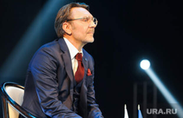 Сергей Шнуров, лидер группировки «Ленинград» и член возглавляемой бизнес-омбудсменом РФ Борисом Титовым «Партии роста», на встрече с партийцами. Челябинск, шнуров сергей