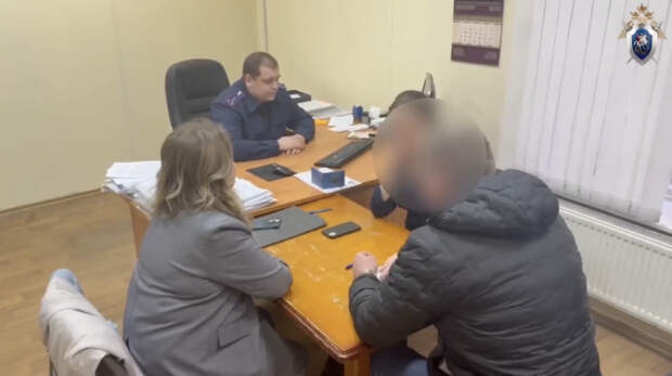 Начальника отдела по вопросам миграции Фрунзенского района задержали за взятки