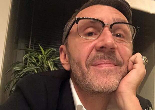 Сергей Шнуров в очках