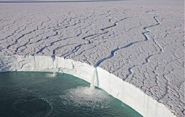 David Attenborough Водопады ледника в заповеднике Свальбард, Норвегия.  красивые кадры, факты, фото