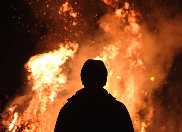 В Грузии во время акции против закона об иноагентах начался пожар