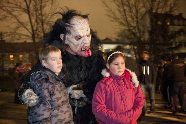 Крампус садистcкий приятель Санта Клауса krampus23 Крампус садистcкий приятель Санта Клауса