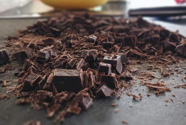 Bloomberg: Производители шоколада стали отказываться от какао из-за роста цен