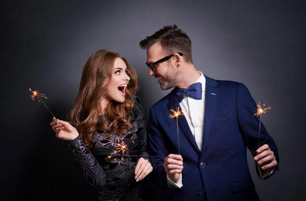 Что нельзя надевать на встречу Нового года‑2026: вещи и цвета, отпугивающие удачу