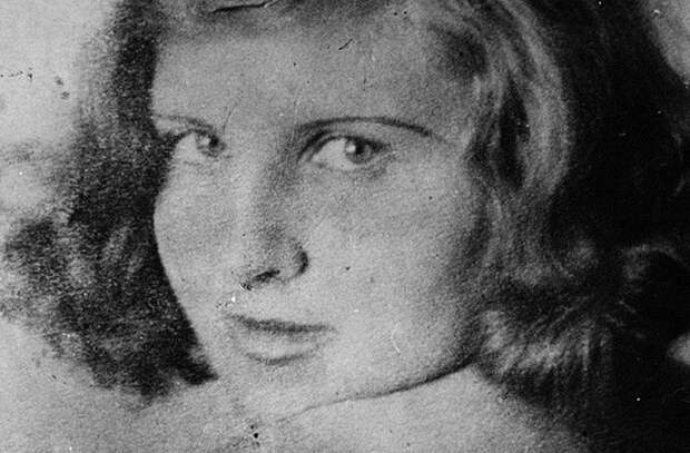 Ева Браун - дама Гитлера, страдающая от измен.