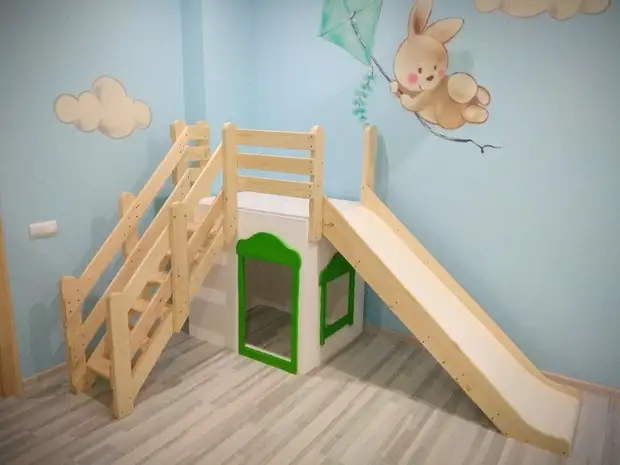 #ВыбирайТверское: житель Твери открыл мастерскую, где делает мебель и кукольные домики