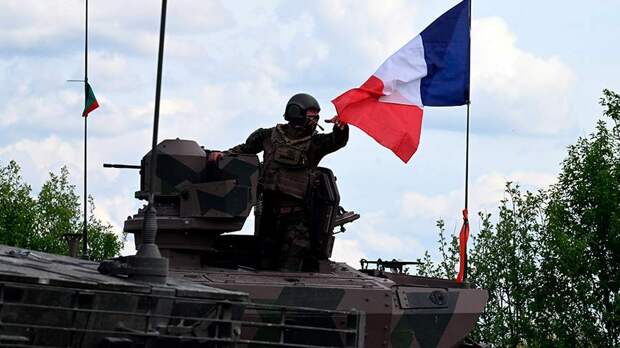 Франция объявила о вводе войск в Новую Каледонию