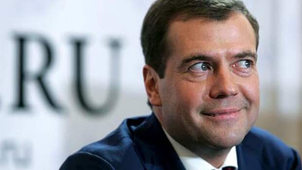 Медведеву найдут замену, а КПРФ и «Единую Россию» ликвидируют