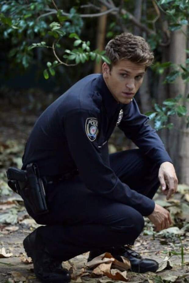 Toby the Cop - Pretty Little Liars