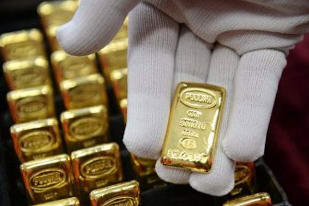 Почему Россия и Китай закупают сейчас золото
