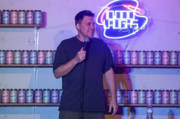 Раскрыт гонорар и райдер уехавшего в США известного российского комика