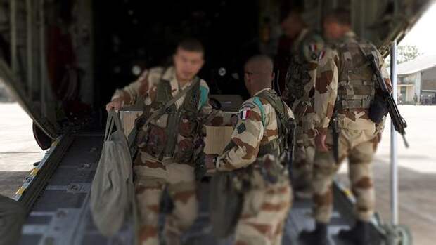 Французские военные прибыли в Сирию через соседний Ирак