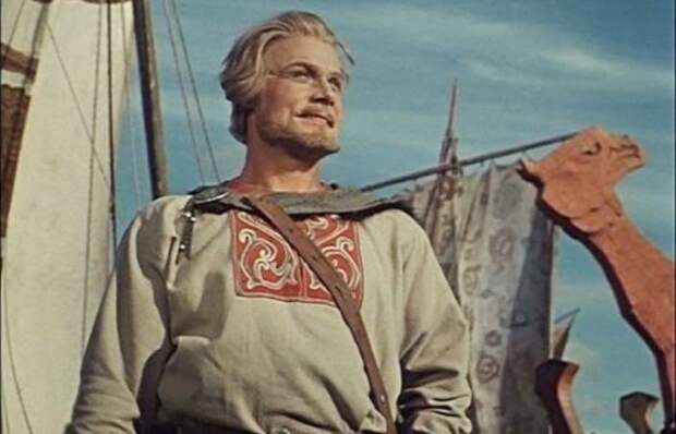 Сергей Столяров в фильме *Садко*, 1952 | Фото: vokrug.tv Сергей Столяров в фильме *Садко*, 1952 | Фото: vokrug.tv