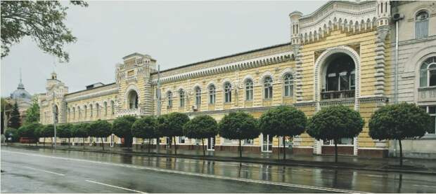 Посол Великобритании в Молдове восторгается архитектурой Российской Империи