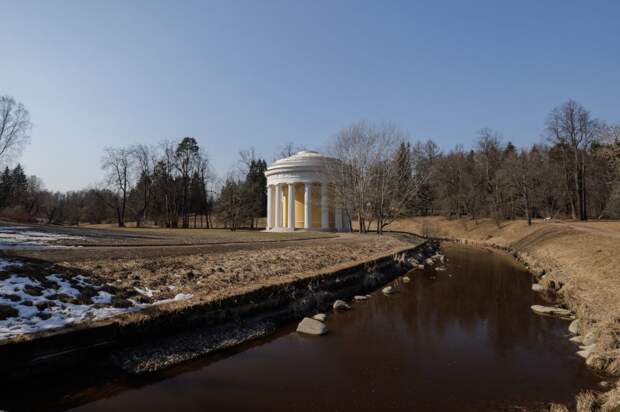 В Павловске завершена реставрация павильона «Храм Дружбы»