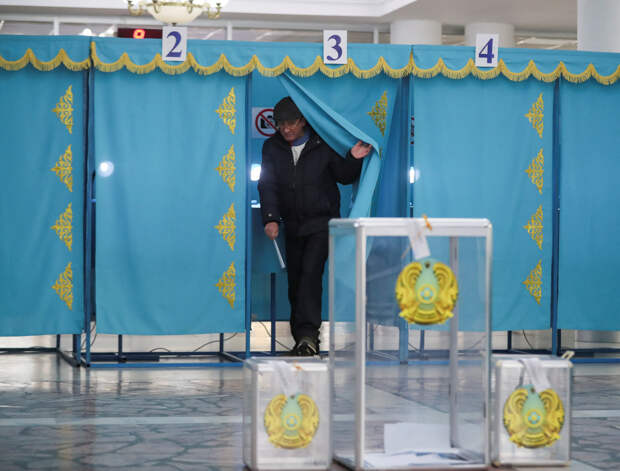 В Казахстане приняли новую Конституцию