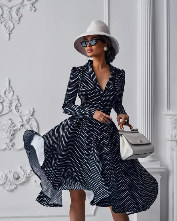 Модные деловые и офисные платья весна-лето 2021 для стильных бизнес-леди