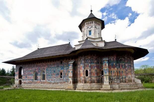 Православные граффити на стенах румынских монастырей Монастырь, граффити, фрески