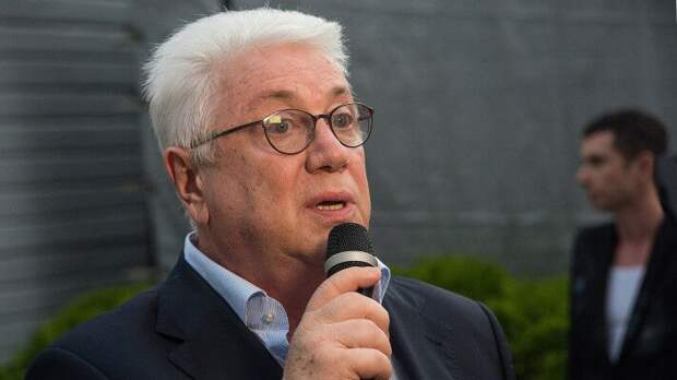 Поклонники не оценили архивное фото Винокура с молодой Пугачевой