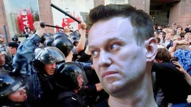 ФСИН объяснила причины, по которым был задержан блогер Навальный ФСИН объяснила причины, по которым был задержан блогер Навальный